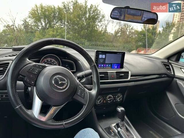 Белый Мазда 3, объемом двигателя 2 л и пробегом 136 тыс. км за 9600 $, фото 15 на Automoto.ua