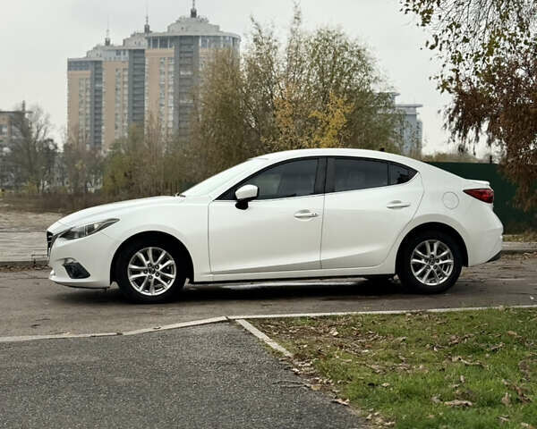 Белый Мазда 3, объемом двигателя 2 л и пробегом 183 тыс. км за 9500 $, фото 6 на Automoto.ua