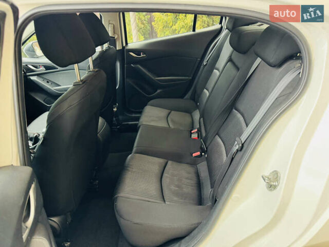Белый Мазда 3, объемом двигателя 2 л и пробегом 157 тыс. км за 7950 $, фото 10 на Automoto.ua