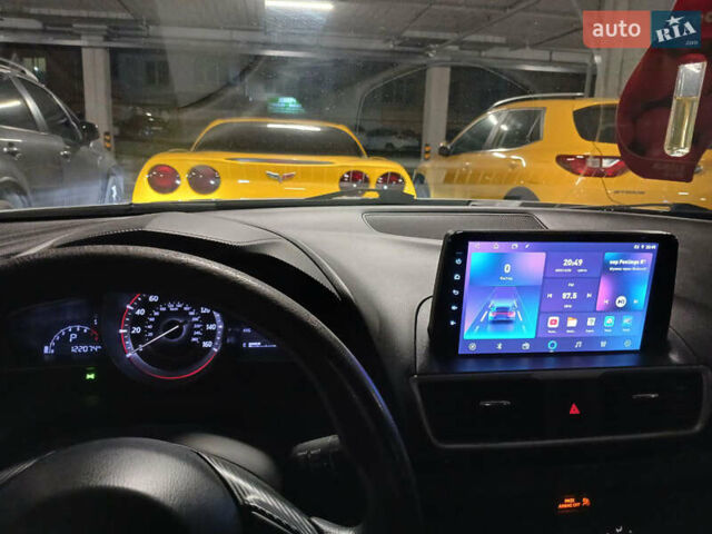 Белый Мазда 3, объемом двигателя 2 л и пробегом 123 тыс. км за 8900 $, фото 18 на Automoto.ua