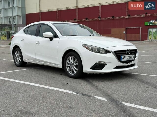 Белый Мазда 3, объемом двигателя 2 л и пробегом 312 тыс. км за 7800 $, фото 4 на Automoto.ua