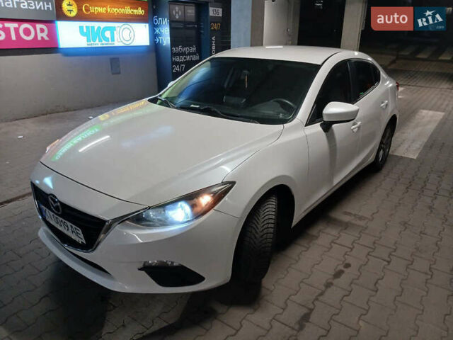 Белый Мазда 3, объемом двигателя 2 л и пробегом 123 тыс. км за 8900 $, фото 1 на Automoto.ua