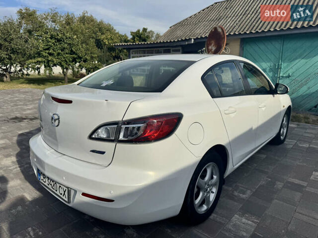 Білий Мазда 3, об'ємом двигуна 2 л та пробігом 200 тис. км за 7600 $, фото 6 на Automoto.ua