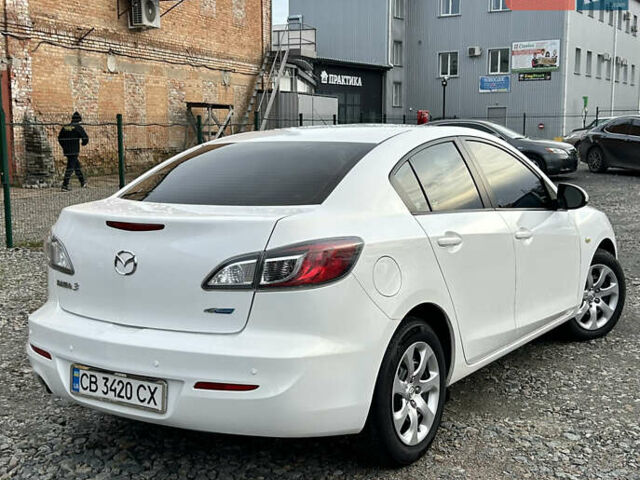 Мазда 3 2013 у Прилуках на Automoto.ua Білий Мазда 3, об'ємом двигуна 2 л та пробігом 215 тис. км за 7650 $, фото 5 на Automoto.ua