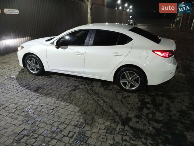 Белый Мазда 3, объемом двигателя 2 л и пробегом 123 тыс. км за 8900 $, фото 7 на Automoto.ua