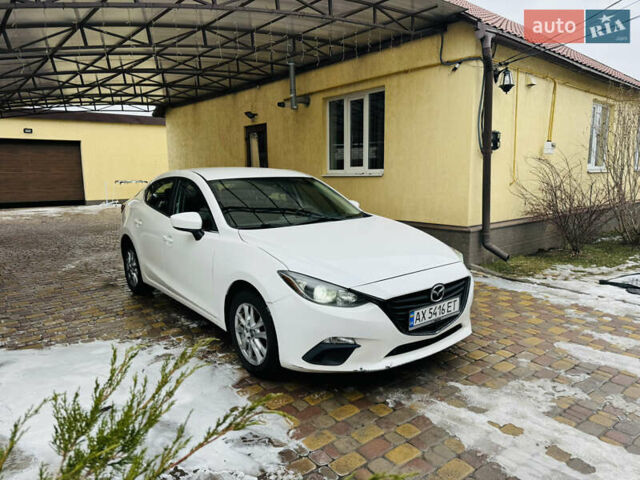 Белый Мазда 3, объемом двигателя 2 л и пробегом 157 тыс. км за 7950 $, фото 2 на Automoto.ua