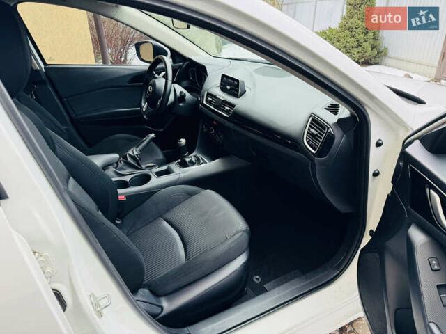 Белый Мазда 3, объемом двигателя 2 л и пробегом 157 тыс. км за 7950 $, фото 19 на Automoto.ua