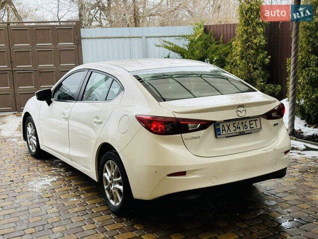 Белый Мазда 3, объемом двигателя 2 л и пробегом 157 тыс. км за 7950 $, фото 7 на Automoto.ua