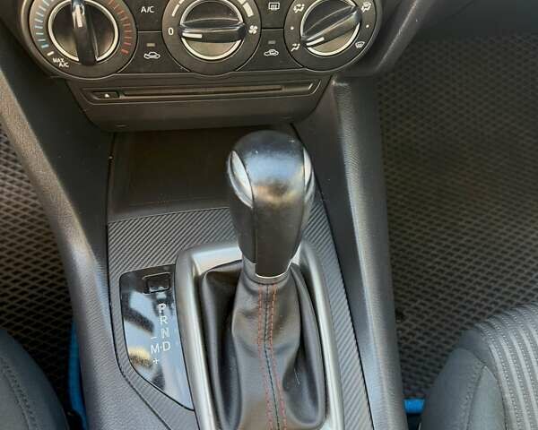 Белый Мазда 3, объемом двигателя 2 л и пробегом 157 тыс. км за 11500 $, фото 12 на Automoto.ua