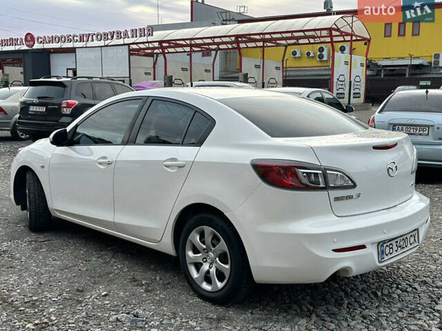 Мазда 3 2013 у Прилуках на Automoto.ua Білий Мазда 3, об'ємом двигуна 2 л та пробігом 215 тис. км за 7650 $, фото 3 на Automoto.ua