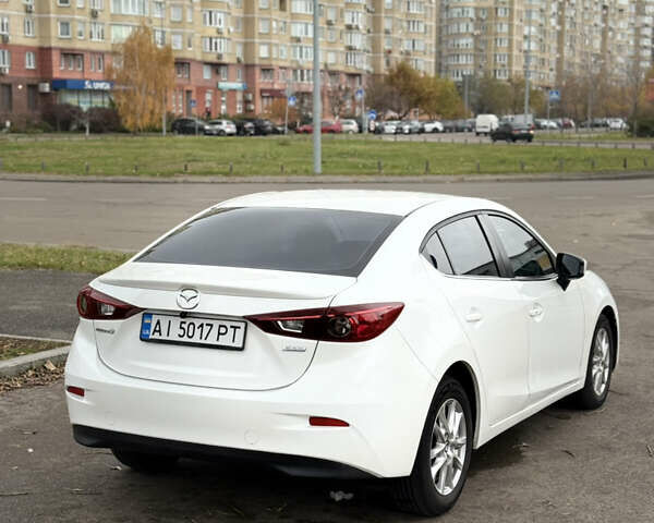 Белый Мазда 3, объемом двигателя 2 л и пробегом 183 тыс. км за 9500 $, фото 12 на Automoto.ua