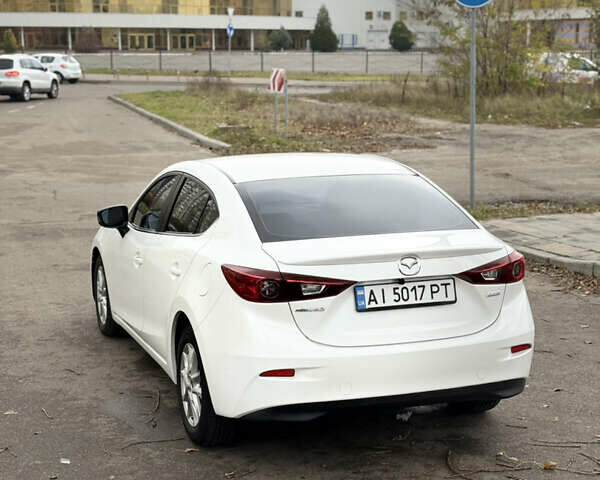 Белый Мазда 3, объемом двигателя 2 л и пробегом 183 тыс. км за 9500 $, фото 9 на Automoto.ua