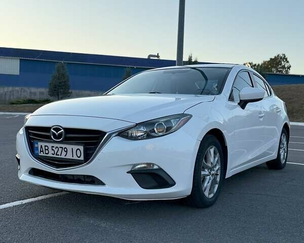 Белый Мазда 3, объемом двигателя 2 л и пробегом 157 тыс. км за 11500 $, фото 2 на Automoto.ua