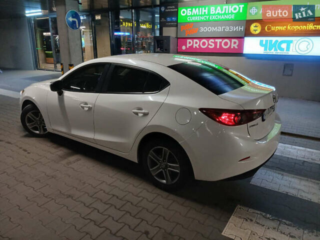 Белый Мазда 3, объемом двигателя 2 л и пробегом 123 тыс. км за 8900 $, фото 12 на Automoto.ua