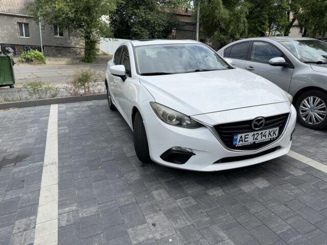 Белый Мазда 3, объемом двигателя 2 л и пробегом 355 тыс. км за 7500 $, фото 1 на Automoto.ua