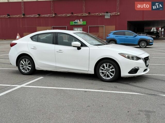 Белый Мазда 3, объемом двигателя 2 л и пробегом 312 тыс. км за 7800 $, фото 5 на Automoto.ua