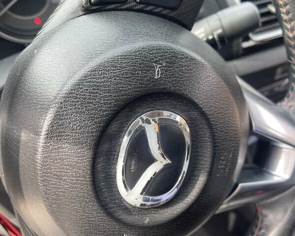 Белый Мазда 3, объемом двигателя 2 л и пробегом 180 тыс. км за 9800 $, фото 10 на Automoto.ua
