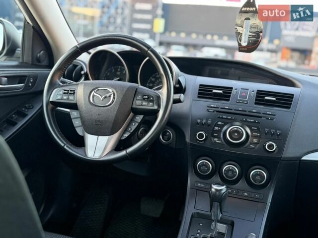 Білий Мазда 3, об'ємом двигуна 2 л та пробігом 194 тис. км за 7200 $, фото 11 на Automoto.ua