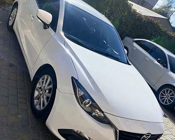 Белый Мазда 3, объемом двигателя 2 л и пробегом 148 тыс. км за 10300 $, фото 4 на Automoto.ua