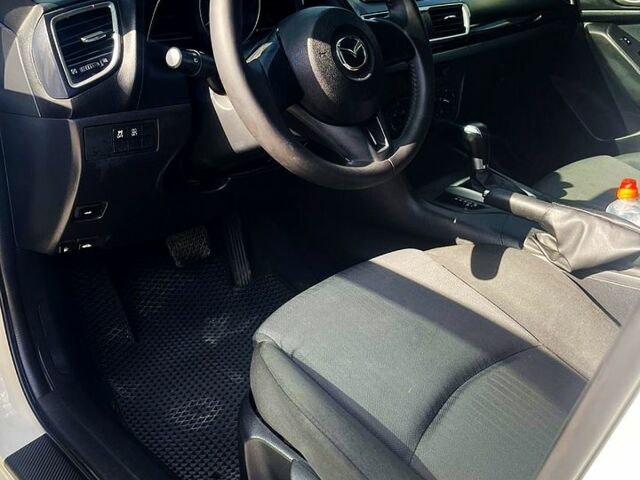Білий Мазда 3, об'ємом двигуна 2 л та пробігом 182 тис. км за 9600 $, фото 8 на Automoto.ua