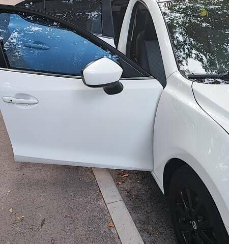 Білий Мазда 3, об'ємом двигуна 2 л та пробігом 157 тис. км за 10200 $, фото 4 на Automoto.ua