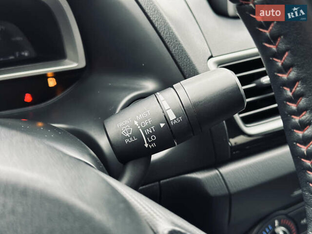 Белый Мазда 3, объемом двигателя 2 л и пробегом 208 тыс. км за 8899 $, фото 51 на Automoto.ua