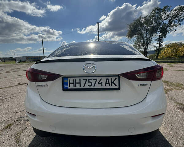 Білий Мазда 3, об'ємом двигуна 2 л та пробігом 185 тис. км за 9500 $, фото 5 на Automoto.ua