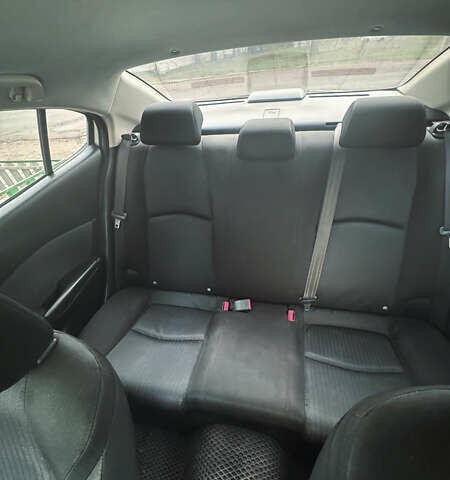 Білий Мазда 3, об'ємом двигуна 2 л та пробігом 185 тис. км за 9500 $, фото 9 на Automoto.ua