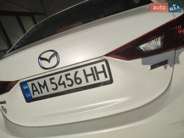 Белый Мазда 3, объемом двигателя 2 л и пробегом 144 тыс. км за 9500 $, фото 12 на Automoto.ua