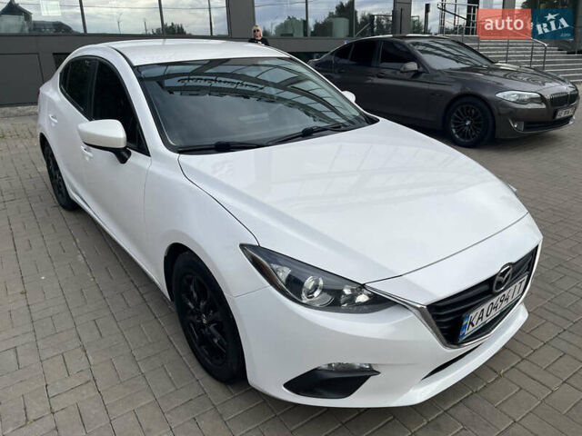 Білий Мазда 3, об'ємом двигуна 2 л та пробігом 175 тис. км за 10700 $, фото 5 на Automoto.ua