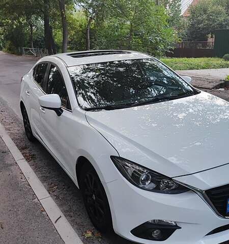 Білий Мазда 3, об'ємом двигуна 2 л та пробігом 157 тис. км за 10200 $, фото 1 на Automoto.ua