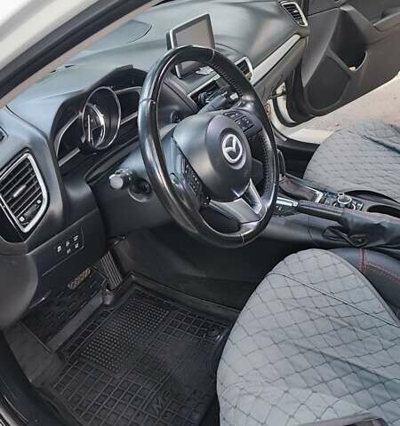 Білий Мазда 3, об'ємом двигуна 2 л та пробігом 157 тис. км за 10200 $, фото 21 на Automoto.ua
