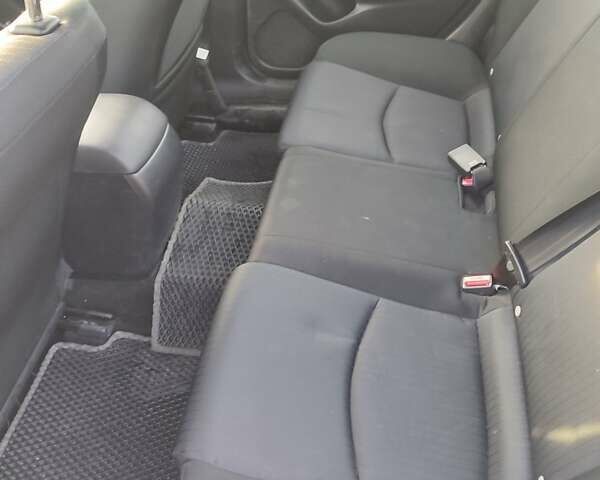 Белый Мазда 3, объемом двигателя 2 л и пробегом 144 тыс. км за 9500 $, фото 23 на Automoto.ua