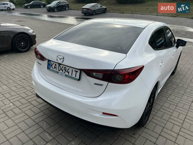 Білий Мазда 3, об'ємом двигуна 2 л та пробігом 175 тис. км за 10700 $, фото 8 на Automoto.ua