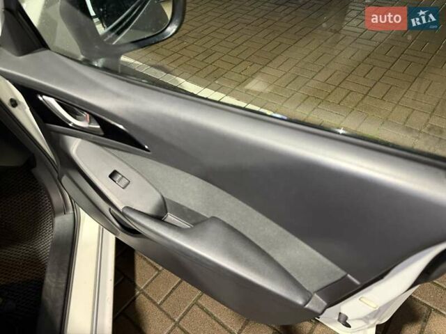 Белый Мазда 3, объемом двигателя 1.5 л и пробегом 56 тыс. км за 14000 $, фото 21 на Automoto.ua