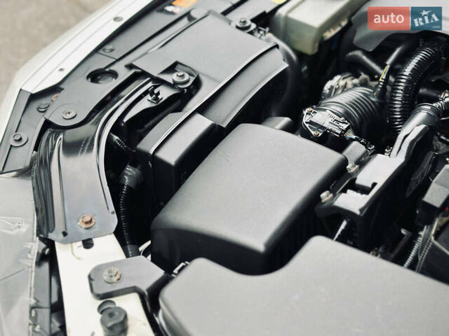 Белый Мазда 3, объемом двигателя 2 л и пробегом 208 тыс. км за 8899 $, фото 23 на Automoto.ua