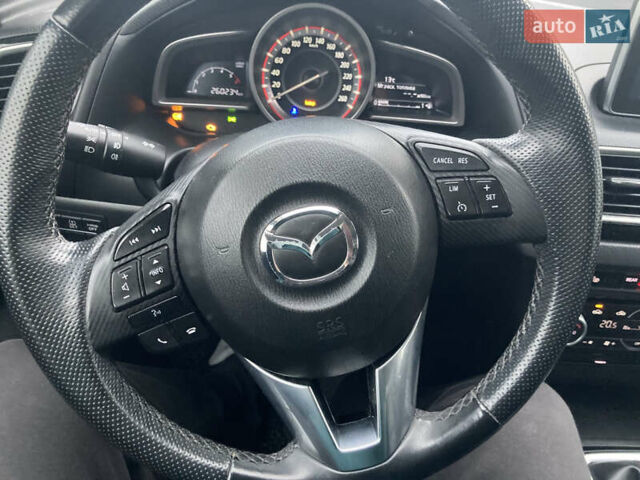 Белый Мазда 3, объемом двигателя 2.2 л и пробегом 260 тыс. км за 9999 $, фото 21 на Automoto.ua