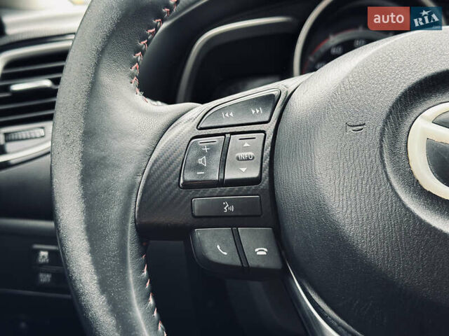 Белый Мазда 3, объемом двигателя 2 л и пробегом 208 тыс. км за 8899 $, фото 47 на Automoto.ua