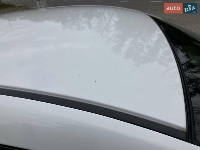 Белый Мазда 3, объемом двигателя 2.2 л и пробегом 260 тыс. км за 9999 $, фото 3 на Automoto.ua