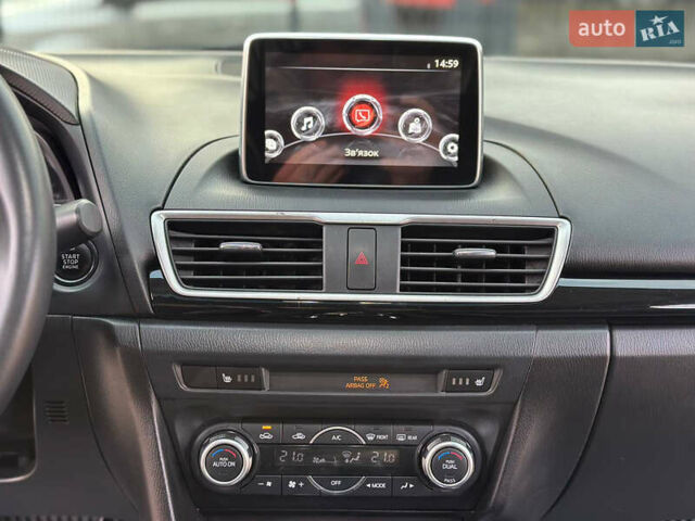 Білий Мазда 3, об'ємом двигуна 2 л та пробігом 276 тис. км за 7999 $, фото 22 на Automoto.ua