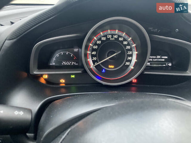 Белый Мазда 3, объемом двигателя 2.2 л и пробегом 260 тыс. км за 9999 $, фото 24 на Automoto.ua