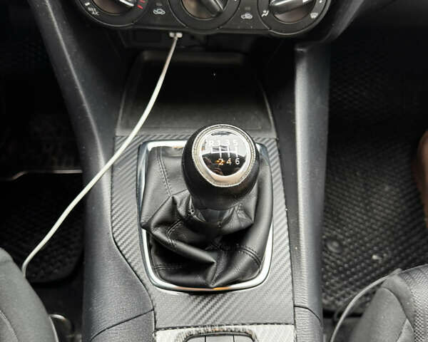 Білий Мазда 3, об'ємом двигуна 2 л та пробігом 193 тис. км за 9200 $, фото 17 на Automoto.ua