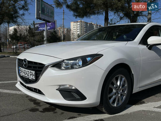 Белый Мазда 3, объемом двигателя 2 л и пробегом 152 тыс. км за 9900 $, фото 8 на Automoto.ua