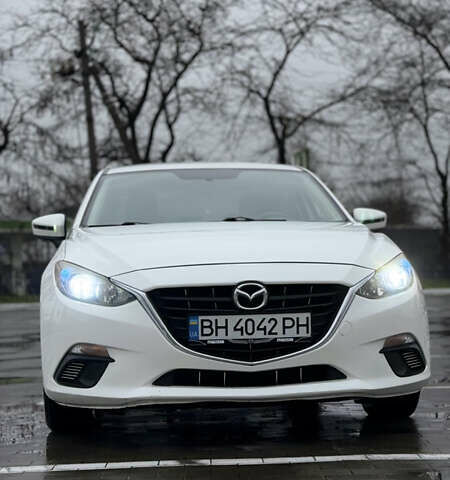 Білий Мазда 3, об'ємом двигуна 2 л та пробігом 151 тис. км за 9200 $, фото 1 на Automoto.ua