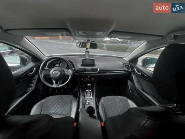 Белый Мазда 3, объемом двигателя 2 л и пробегом 148 тыс. км за 10300 $, фото 6 на Automoto.ua