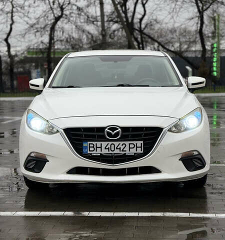Білий Мазда 3, об'ємом двигуна 2 л та пробігом 151 тис. км за 9200 $, фото 3 на Automoto.ua