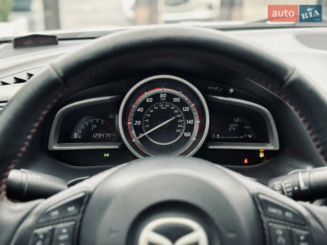 Белый Мазда 3, объемом двигателя 2 л и пробегом 208 тыс. км за 8899 $, фото 46 на Automoto.ua