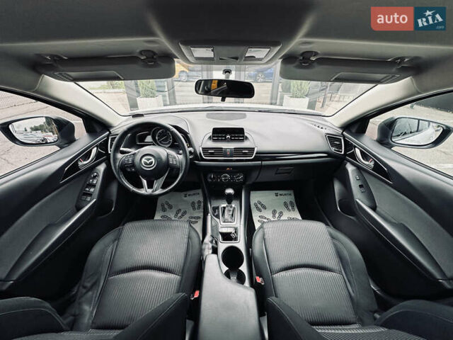 Белый Мазда 3, объемом двигателя 2 л и пробегом 208 тыс. км за 8899 $, фото 34 на Automoto.ua