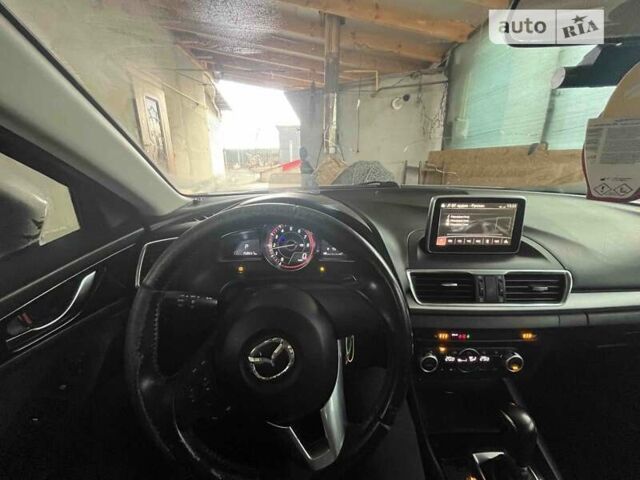 Білий Мазда 3, об'ємом двигуна 1.5 л та пробігом 159 тис. км за 10000 $, фото 1 на Automoto.ua