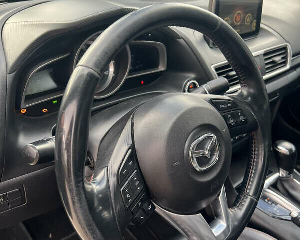 Белый Мазда 3, объемом двигателя 2 л и пробегом 204 тыс. км за 10500 $, фото 14 на Automoto.ua